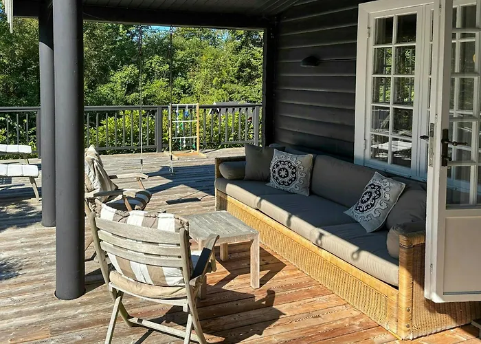 Log On Beautiful Natural Grounds In Hornbæk